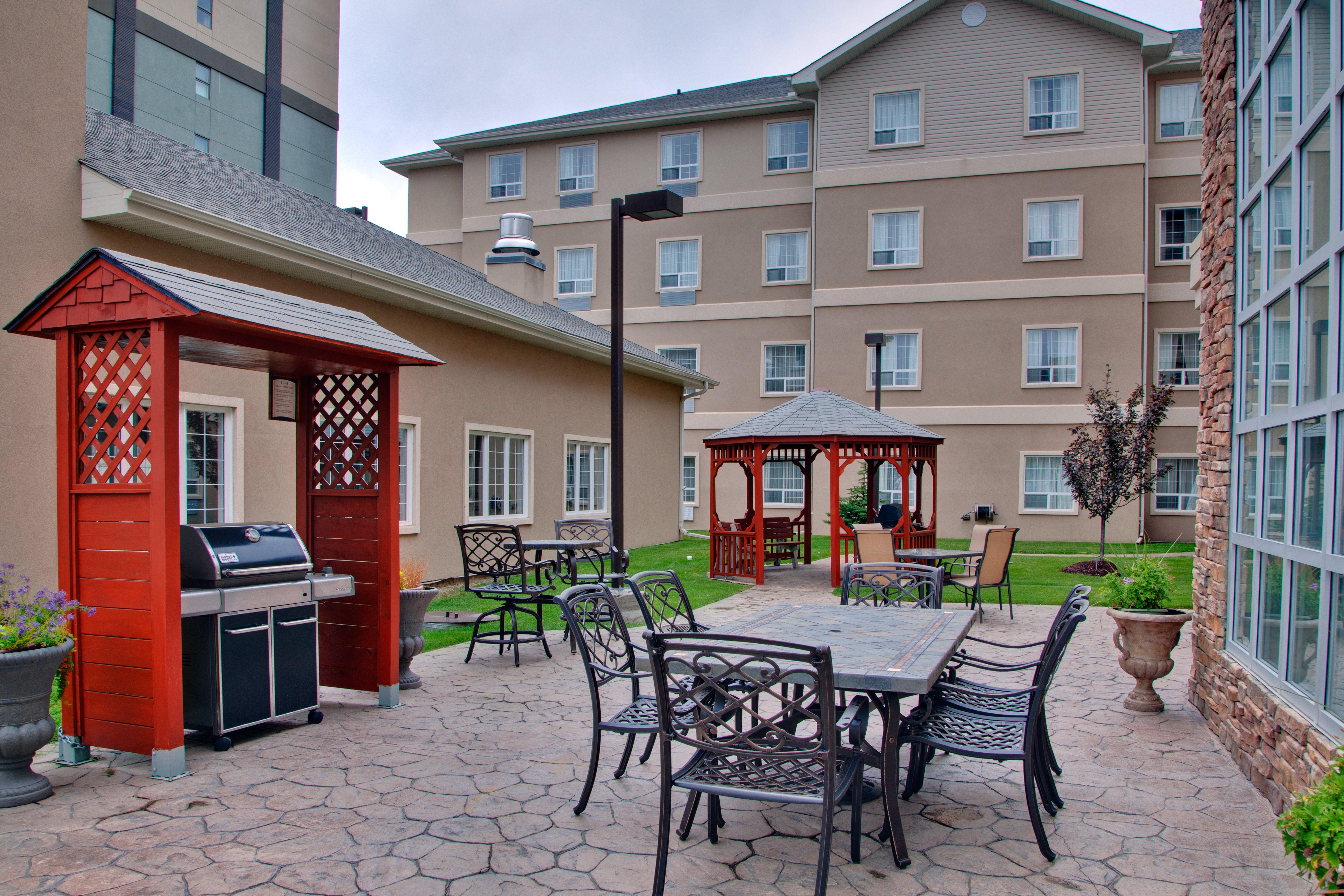 Staybridge Suites - Calgary Airport, An Ihg Hotel Exterior photo